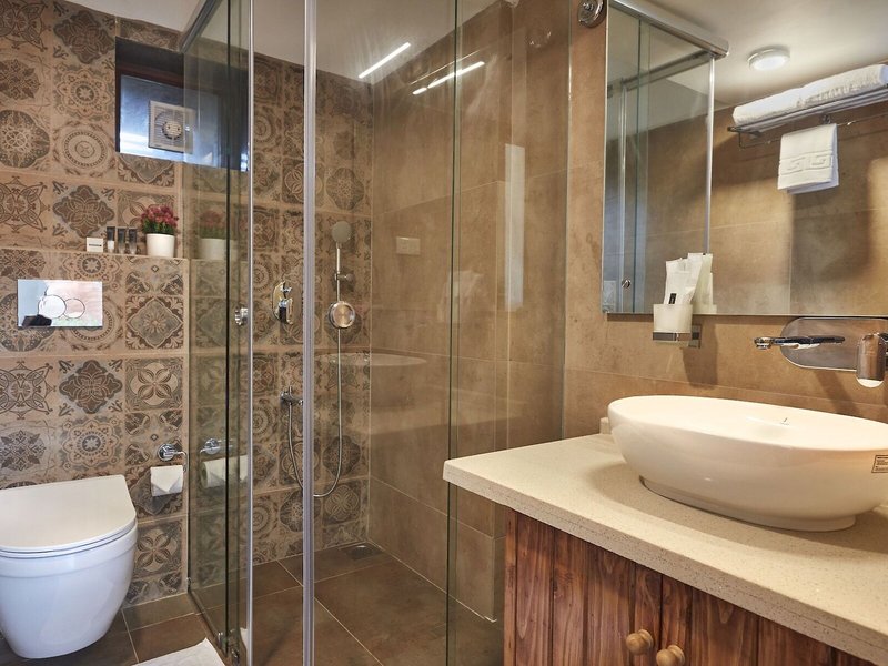 Bollywood Sea Queen 40