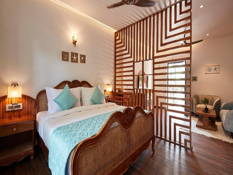 Bollywood Sea Queen 42