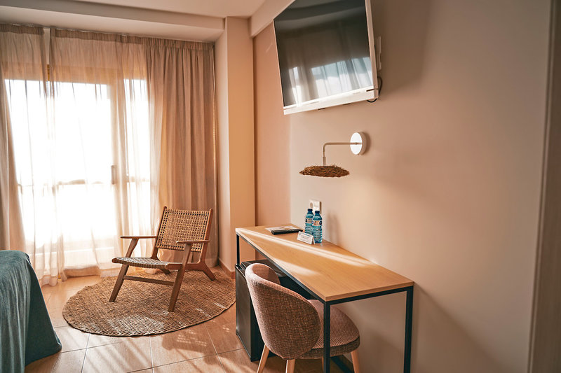 htop Amaika Adults Only 14