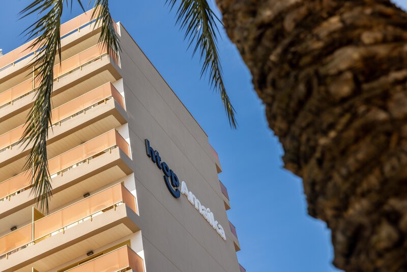 htop Amaika Adults Only 18