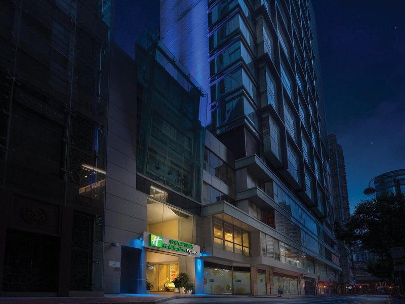 Holiday Inn Express Causeway Bay 2