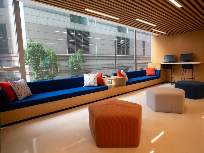 Holiday Inn Express Causeway Bay 11