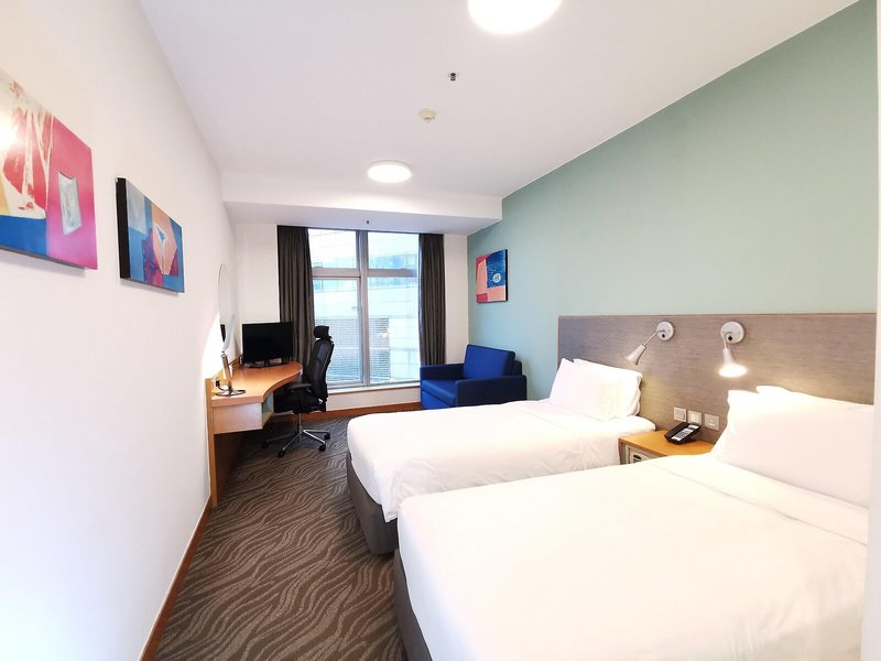 Holiday Inn Express Causeway Bay 32