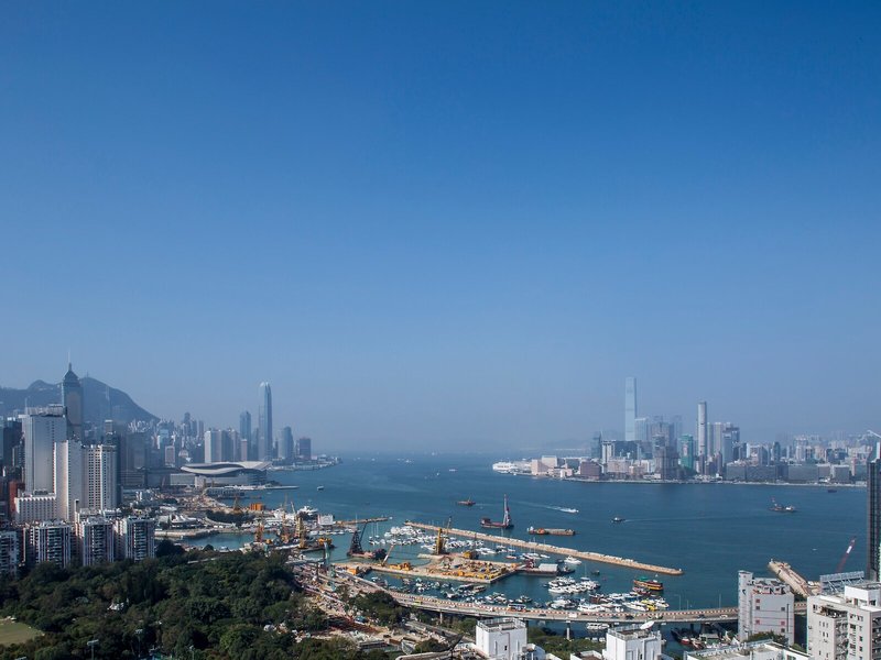 L´Hotel Causeway Bay Harbour View 1