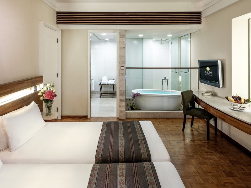 L´Hotel Causeway Bay Harbour View 20