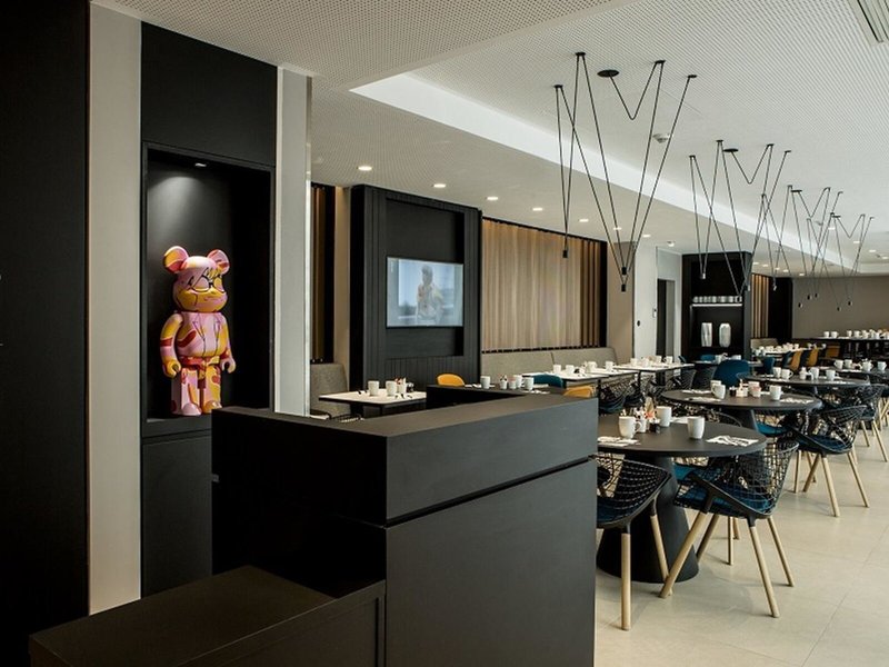 Hotel Mercure Paris 17 Batignolles 4