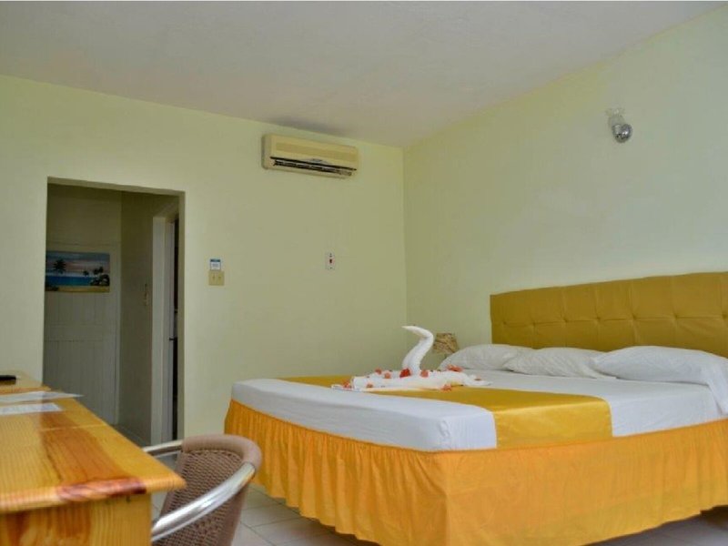 Fun Holiday Beach Resort 17