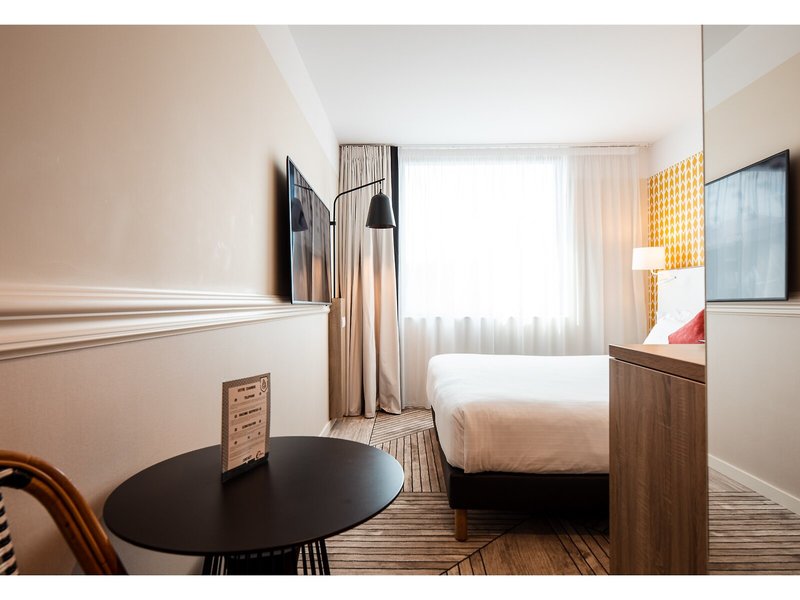 Hotel The Originals Paris Maison Montmartre 18