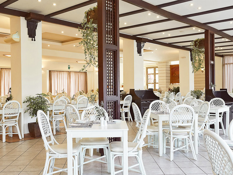 Santa Marina Beach 10