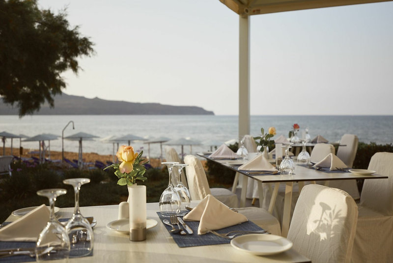 Santa Marina Beach Hotel 12