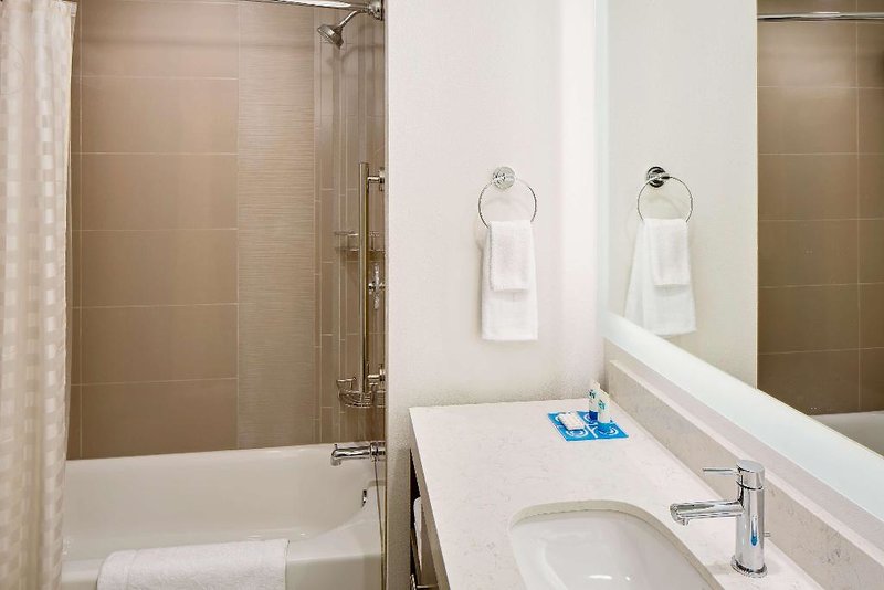 Hyatt House across from Universal Orlando Resort 13