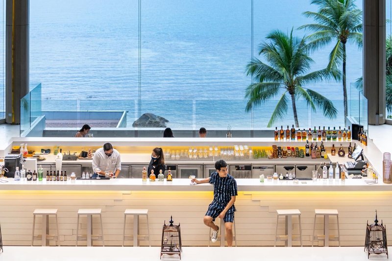 Amari Phuket - Beachfront Resort & Spa 10