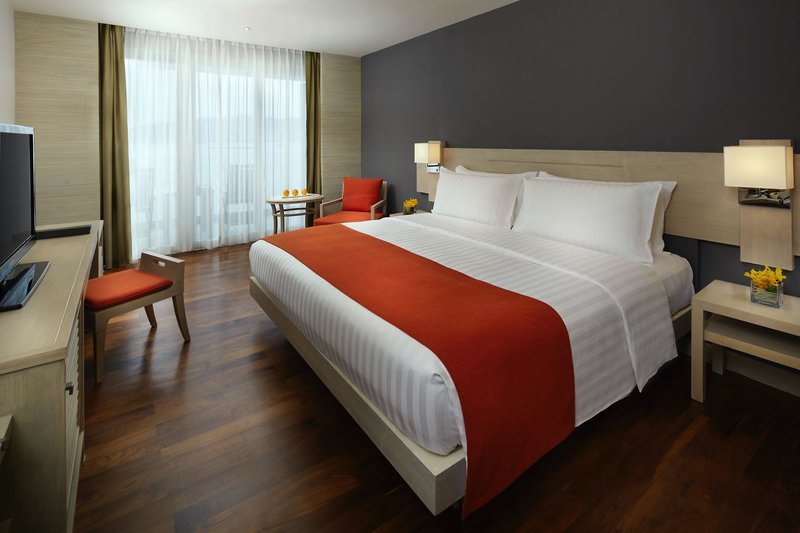Amari Phuket - Beachfront Resort & Spa 11
