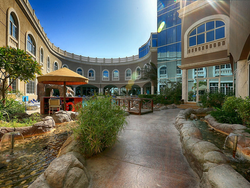 Sharjah Premiere Hotel & Resort 10