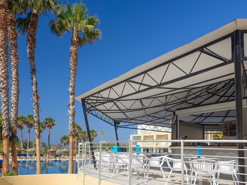 SunConnect Cabogata Garden 4