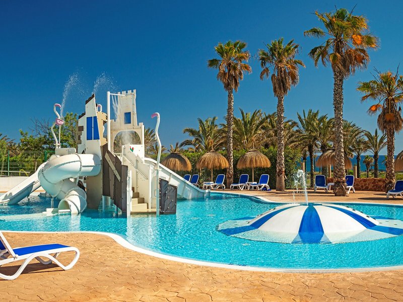 SunConnect Cabogata Garden 8