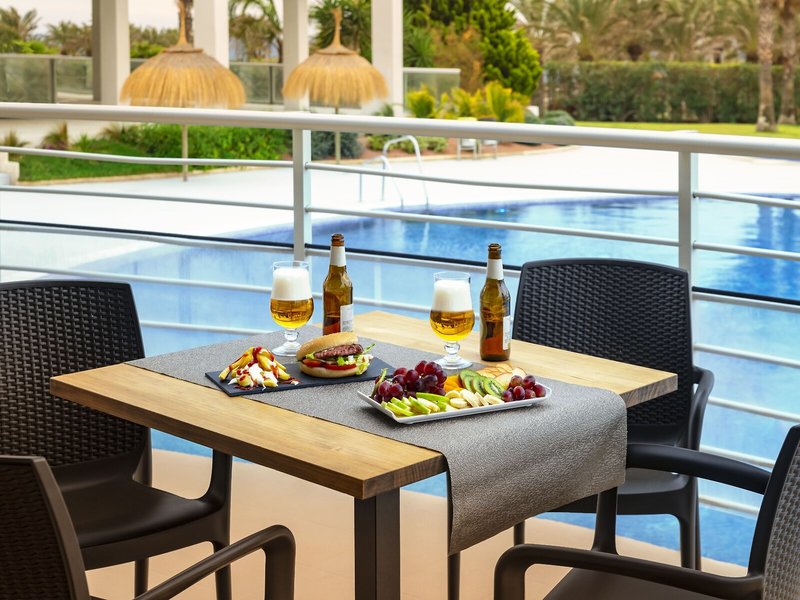 SunConnect Cabogata Garden 31