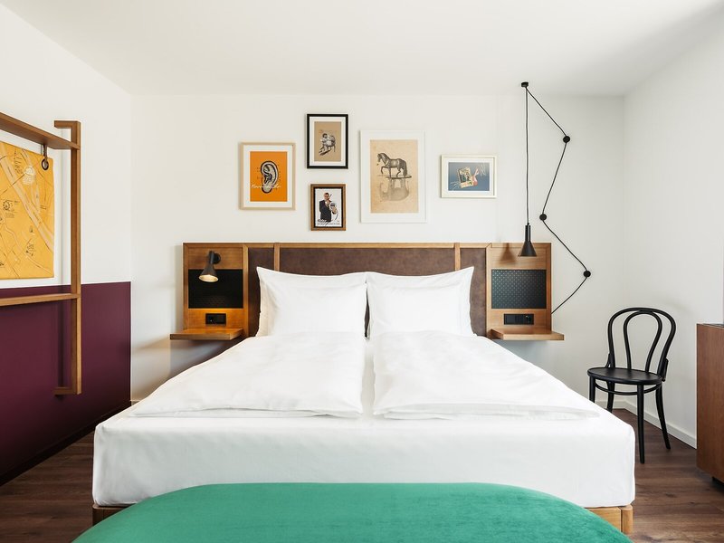 Hotel Schani UNO City 27