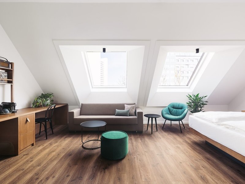 Hotel Schani UNO City 34