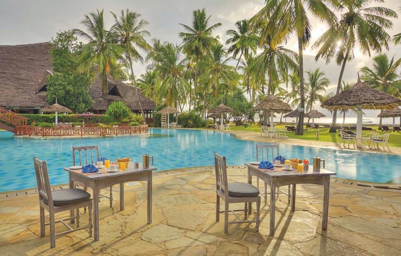 Neptune Palm Beach Boutique Resort & Spa 11