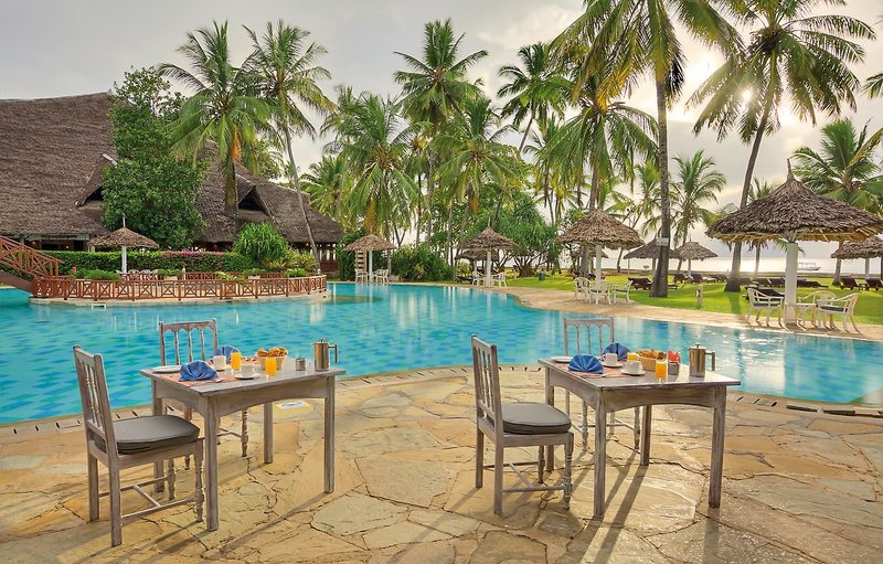 Neptune Palm Beach Boutique Resort & Spa 11