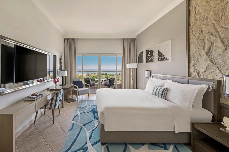 Fujairah Rotana Resort & Spa 5