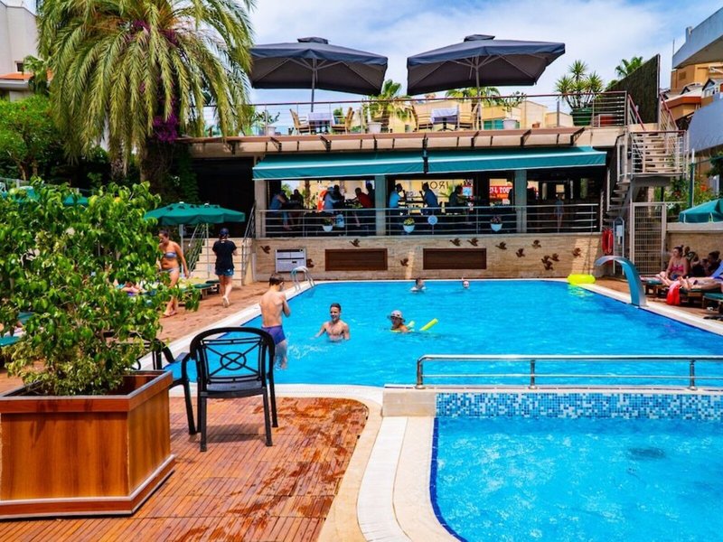 Ambassador Hotel  14