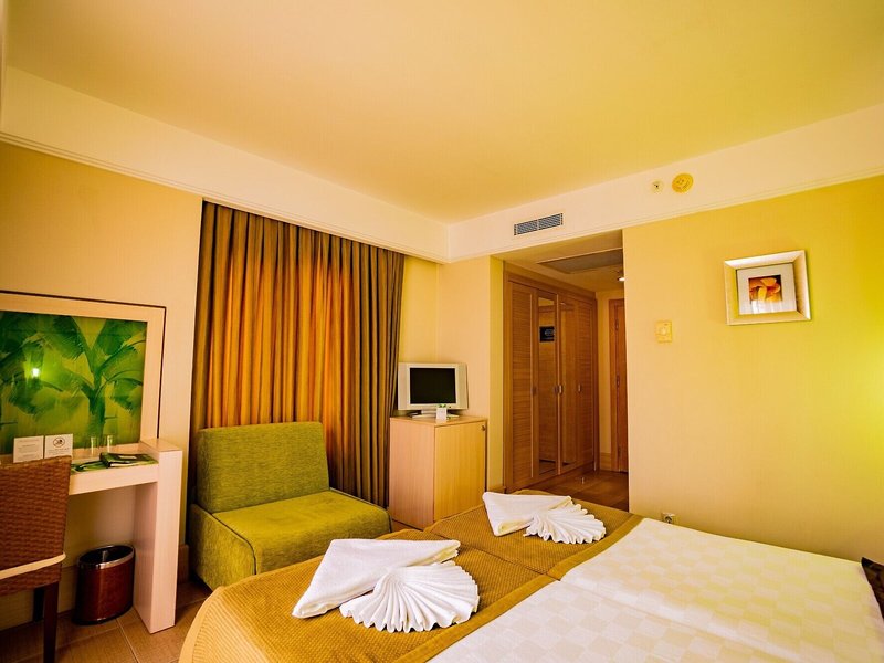 Ambassador Hotel  42