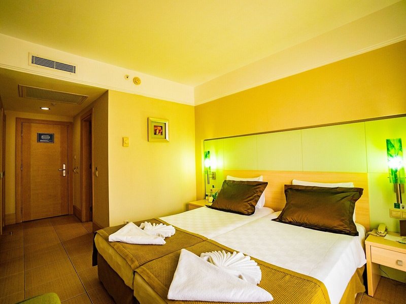 Ambassador Hotel  43