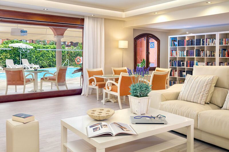 Apartamentos Ambassador 8