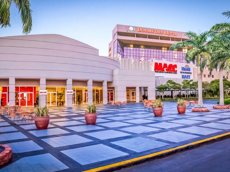 DoubleTree by Hilton Hotel Miami Airport & Convention Center 2