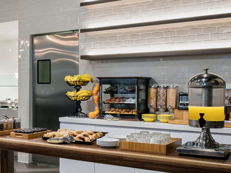 DoubleTree by Hilton Hotel Miami Airport & Convention Center 18