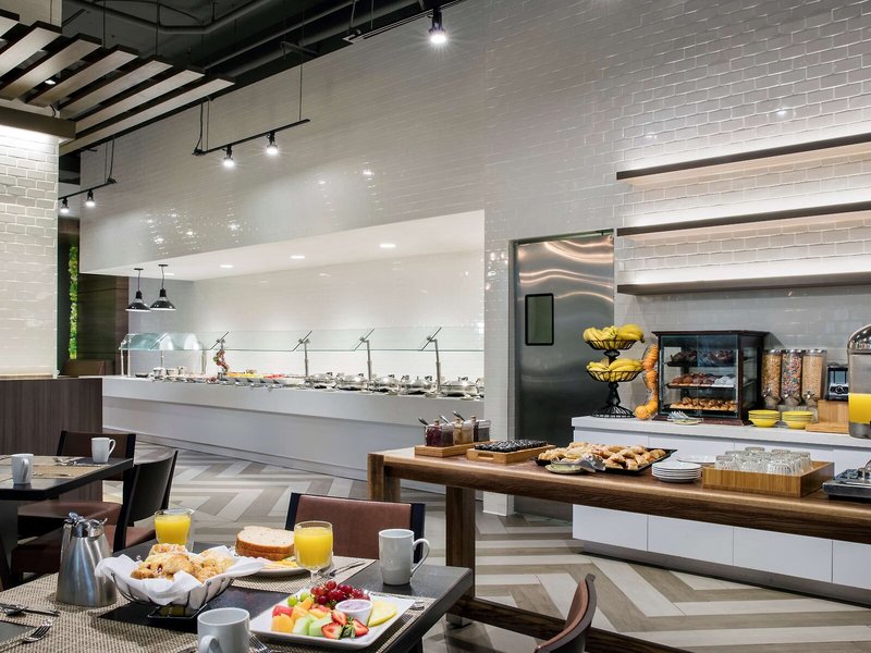 DoubleTree by Hilton Hotel Miami Airport & Convention Center 21