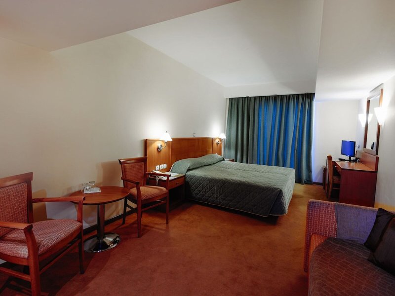 The Athens Mirabello 5