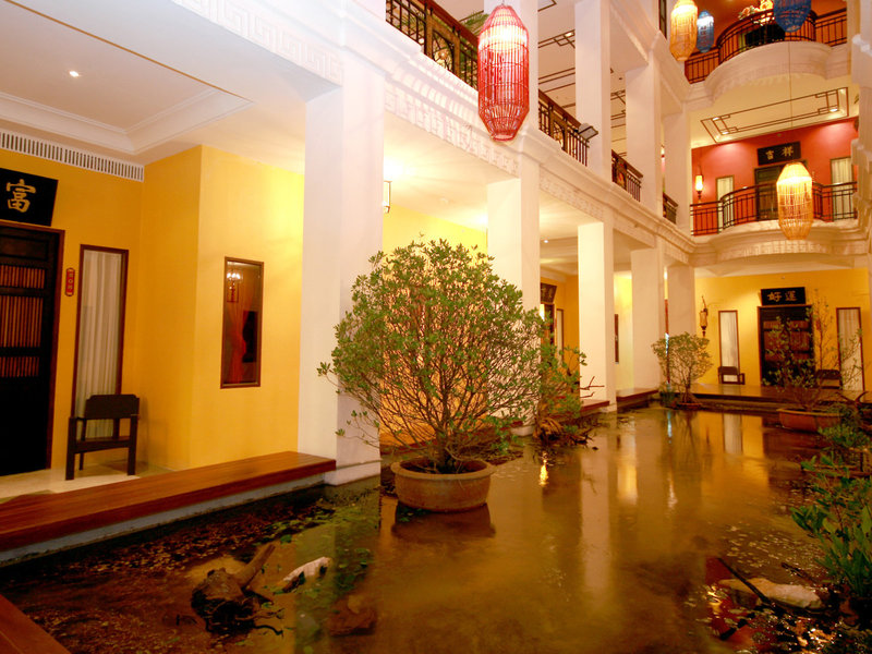 Shanghai Mansion Bangkok 24