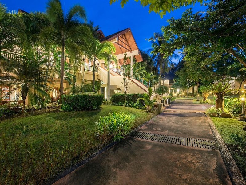 Lanta Cha Da Beach Resort & Spa 2