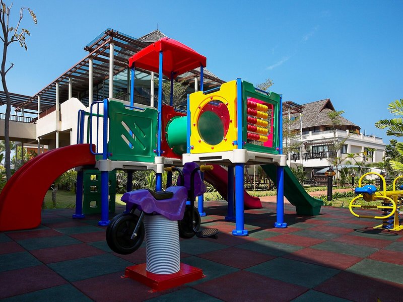 Lanta Cha Da Beach Resort & Spa 31