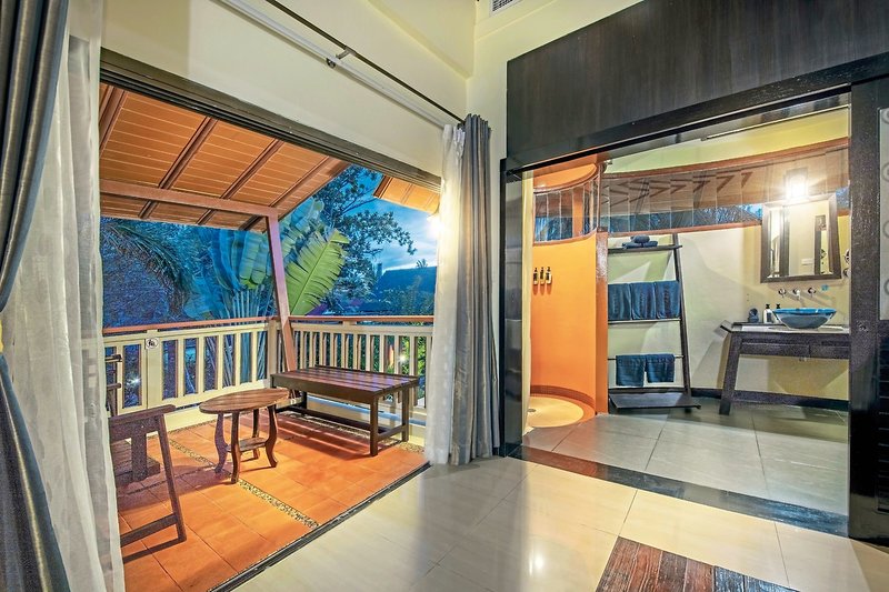 Lanta Cha Da Beach Resort & Spa 9