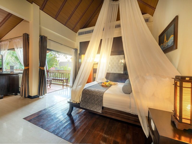 Lanta Cha Da Beach Resort & Spa 35