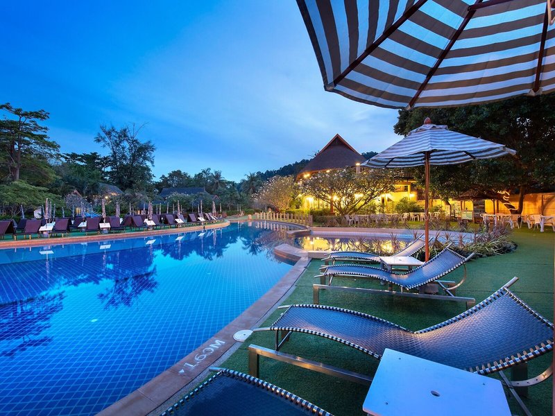 Lanta Cha Da Beach Resort & Spa 13