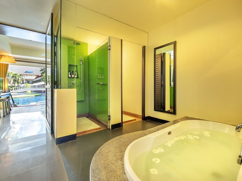 Lanta Cha Da Beach Resort & Spa 44