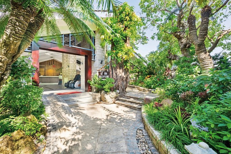 Hoang Ngoc Beach Resort 9