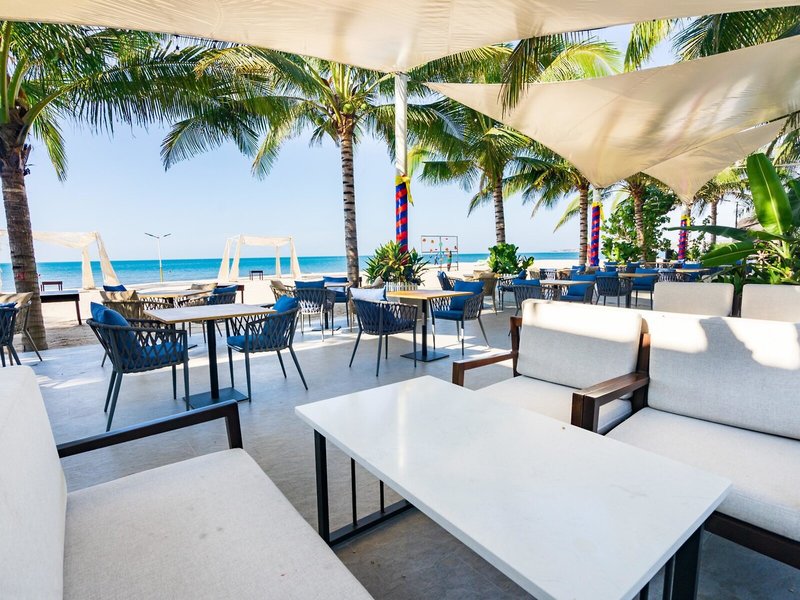 Hoang Ngoc Beach Resort 23