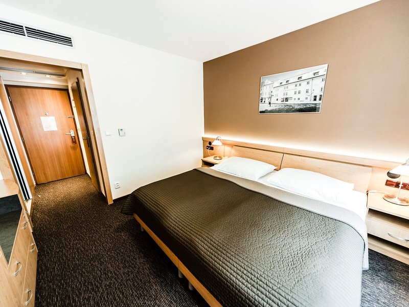 Archibald City 16 - Room Example