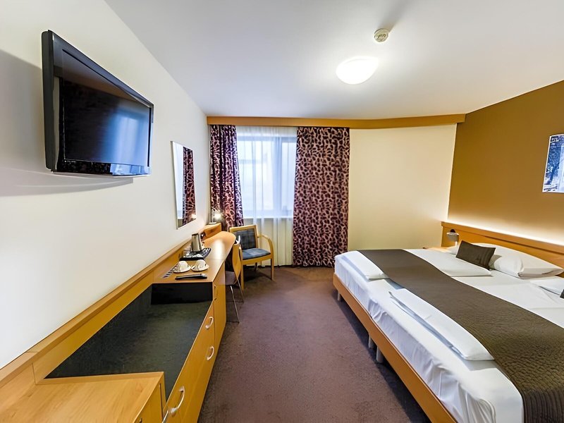 Archibald City 22 - Room Example