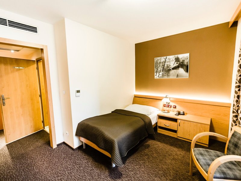 Archibald City 28 - Room Example