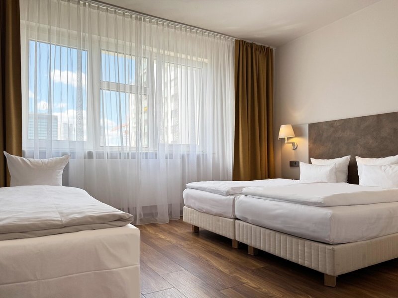 SORAT Hotel Ambassador Berlin 23 - Room Example