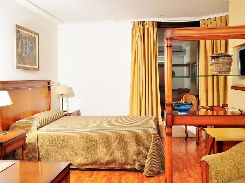 Imperial Park 15 - Room Example