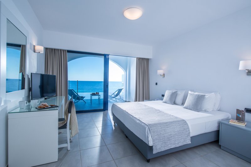 Peninsula Resort & Spa 57