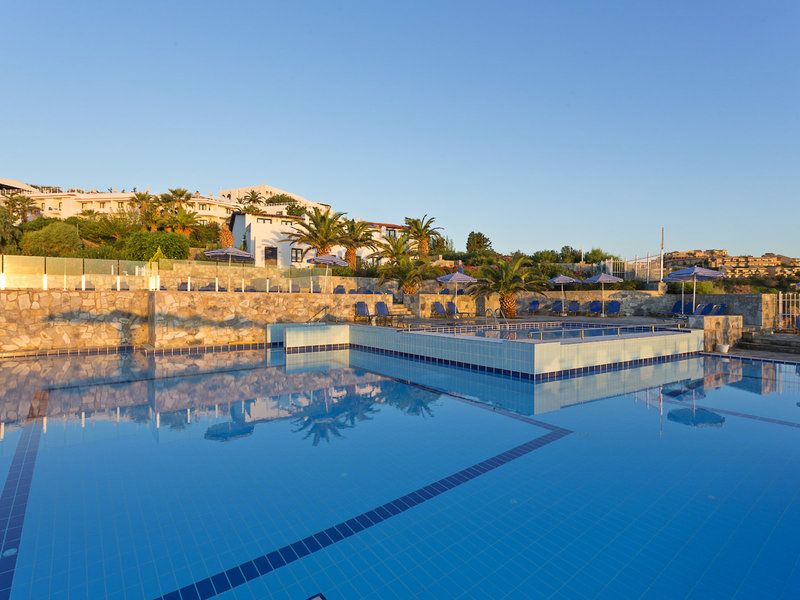 Peninsula Resort & Spa 2